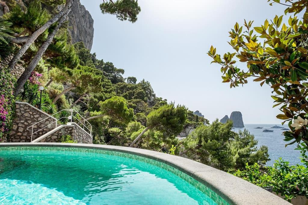 Villa Cisterna Capri, Private Beach Front Property With Pool Exterior foto